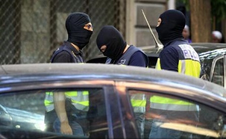 Poliția spaniolă a reținut la Madrid trei jihadiști, dintre care unul ”extrem de periculos”