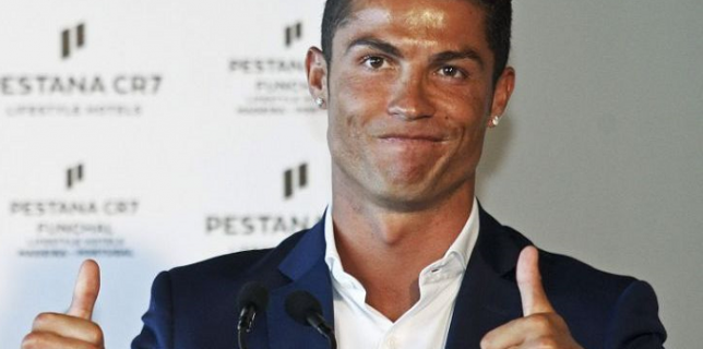 Portughezul-Cristiano-Ronaldo-va-juca-pana-la-35-de-ani-la-Real-Madrid-cu-un-salariu-imens