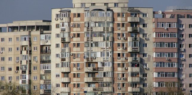 Preţul locuinţelor a crescut mai mult în România decât în UE, în trimestrul patru din 2017