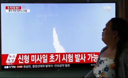 Reacții după ce Coreea de Nord a lansat o rachetă balistică în Marea Japoniei