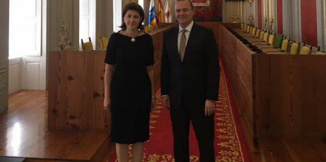Reuniunea Ambasadorului cu Primarul orașului Las Palmas de Gran Canaria-1