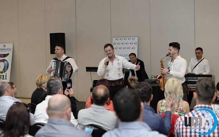 Românii din Spania și-au cântat dorul de țară într-un concert extraordinar cu Tinu Vereșezan