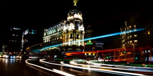 Spania Extindere a restricţiilor antiepidemice la Madrid, considerată insuficientă de guvernul central