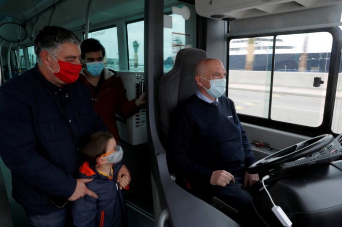 Spania: Un autobuz fără şofer, pe străzile din Malaga