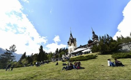 Stațiunile tradiționale, cele mai căutate pe Valea Prahovei în minivacanța de 1 Mai; există interes pentru turismul de sănătate