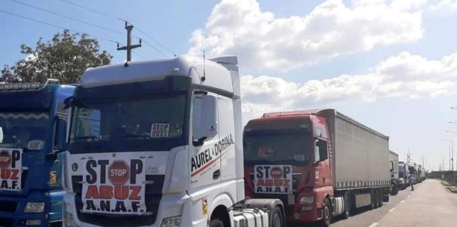 Transportatorii au protestat cu aproximativ 400 de camioane pe centura municipiului Arad