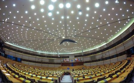 Trei români, în clasamentul celor 40 de europarlamentari care merită urmăriți în 2017 (presă)