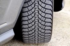 UE: Noi norme privind etichetarea pneurilor. Etichete, mai vizibile pentru consumatori