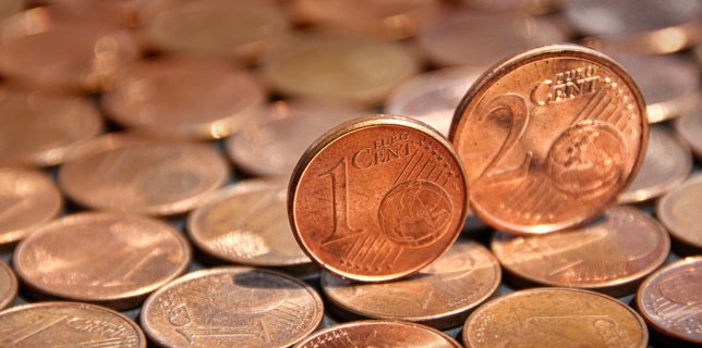 UE demarează o consultare cu privire la eventuala eliminare a monedelor de 1 şi 2 eurocenţi