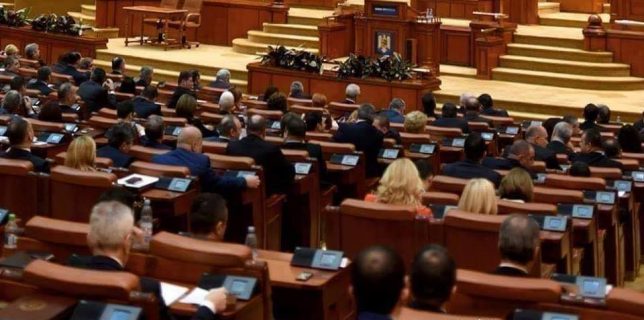 USR şi PNL vor depune, la Senat, o moţiune simplă împotriva ministrului Meleşcanu
