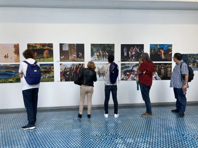 Universitatea Sevilla - Eveniment pentru studenții români și o expoziție fotografică: ”Satul românesc – oameni şi meşteşuguri”