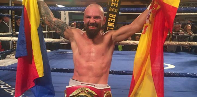 VIDEO El boxeador rumano Rafael La Roca Chiruta vence por KOT y agranda su leyenda