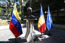 Venezuela y Rumania estrechan lazos de amistad al reinaugurar busto del poeta Mihai Eminescu