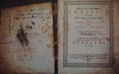 Vrancea: O carte veche de aproape 200 de ani a fost clasată în patrimoniul cultural naţional