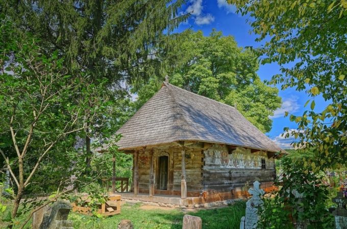 Vâlcea: Biserica de lemn din satul Urşi - printre câştigătorii Premiilor Europene pentru Patrimoniu