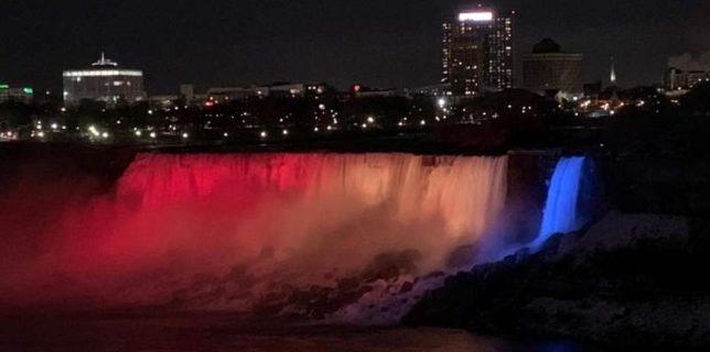 Ziua Naţională a României în Canada, marcată cu spectacol de lumini la Niagara şi înălţare a drapelului la primăria Ottawa